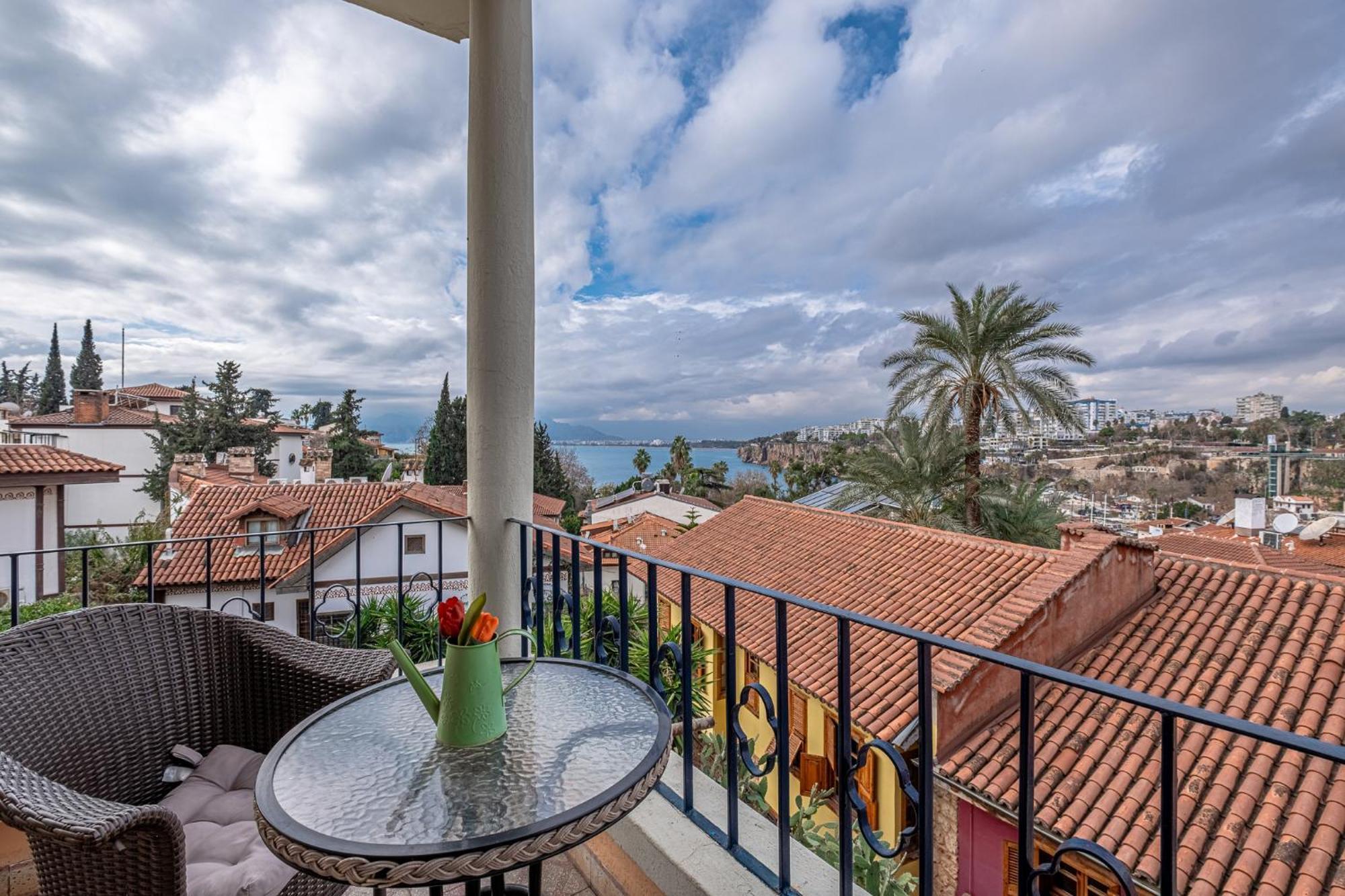 Villa Tulipan Анталия Екстериор снимка